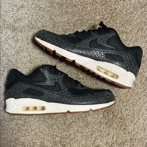 Like New Nike Air Max